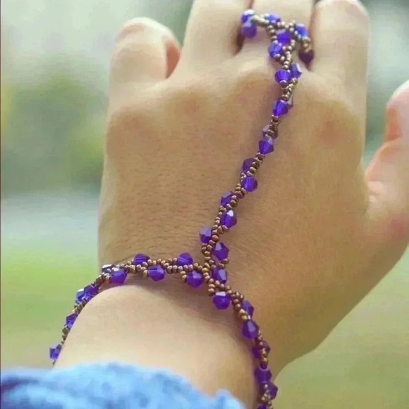 Hand made Bracelet - Picture 1 of 4